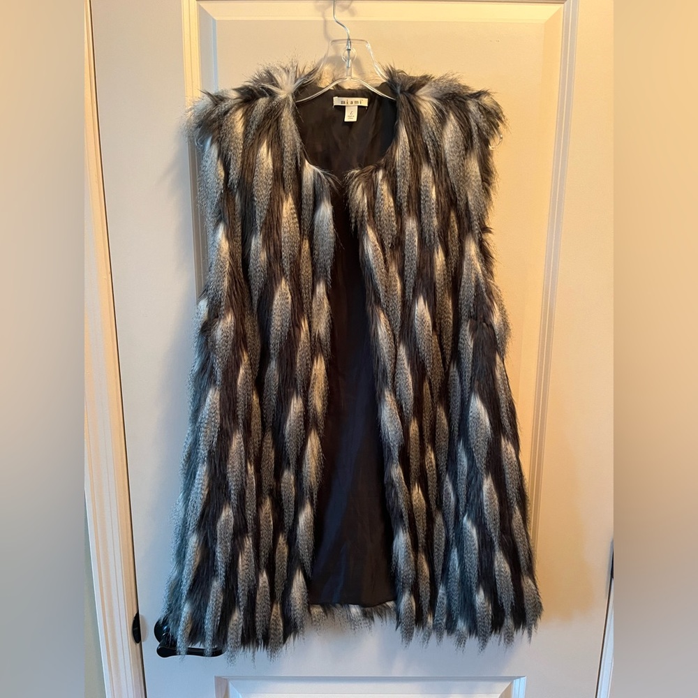 Moana Faux Fun Shell